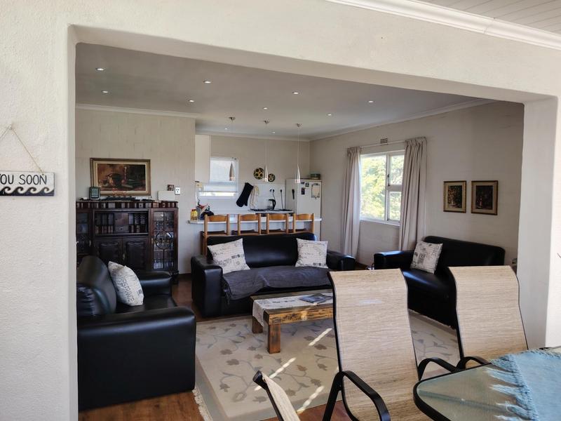 4 Bedroom Property for Sale in Pringle Bay Western Cape